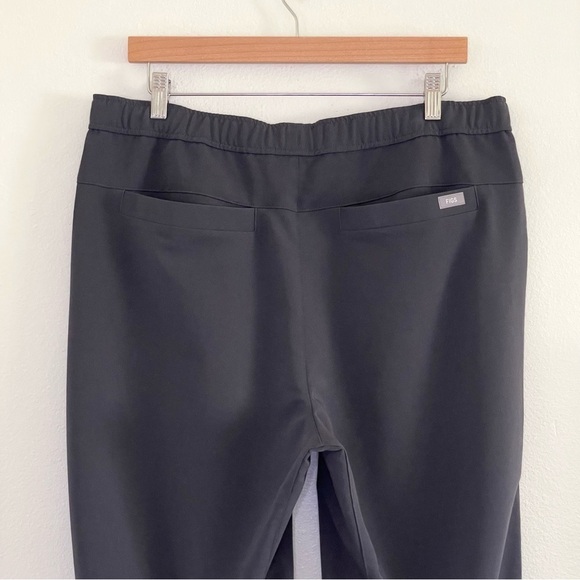 NWT Figs Limited Edition Tansen Jogger Scrub Pants Charcoal Large - Picture 7 of 13